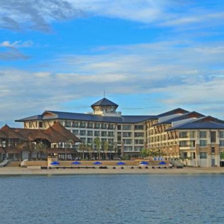 The Bellevue Resort Панглао Екстериор снимка The hotel's main building