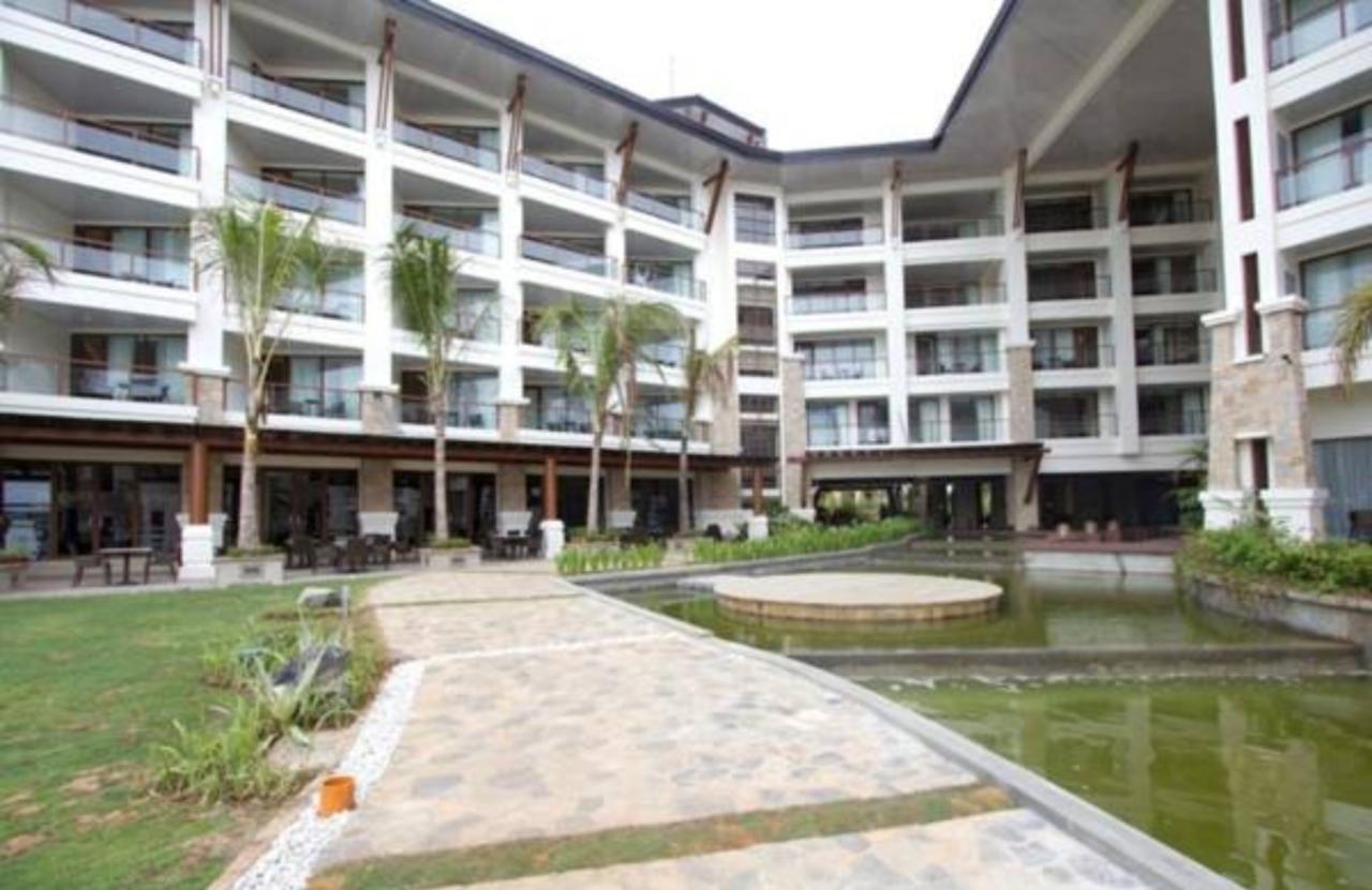The Bellevue Resort Панглао Екстериор снимка The hotel's main building