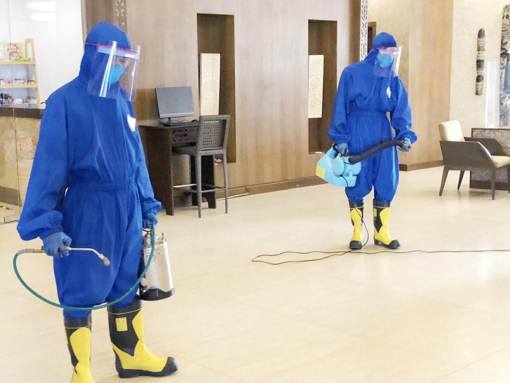 The Bellevue Resort Панглао Екстериор снимка Disinfection of a hospital