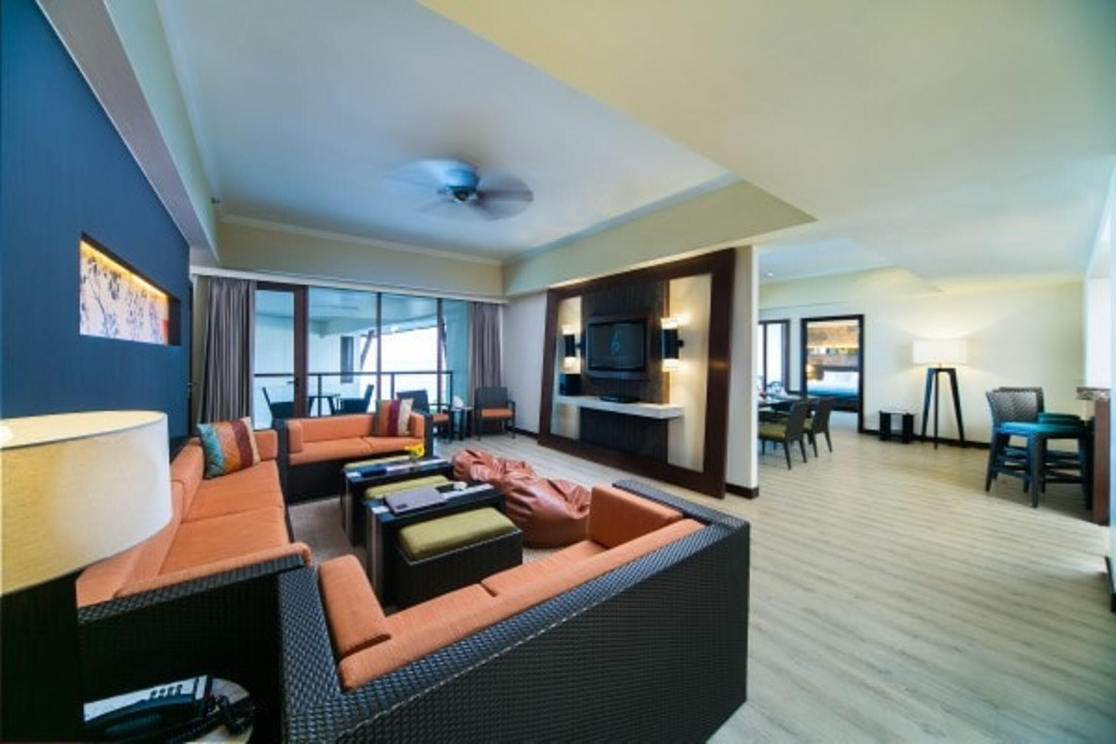 The Bellevue Resort Панглао Екстериор снимка Suite