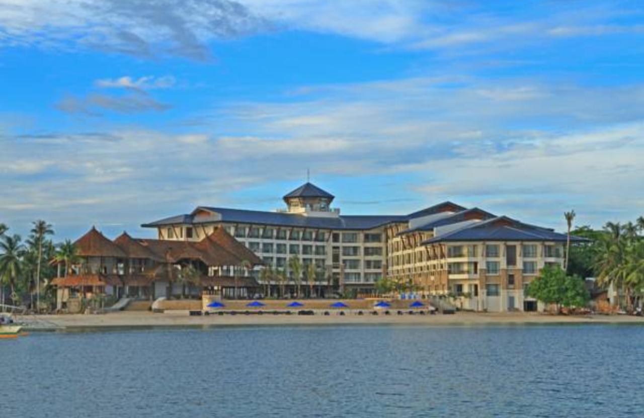The Bellevue Resort Панглао Екстериор снимка The hotel's main building